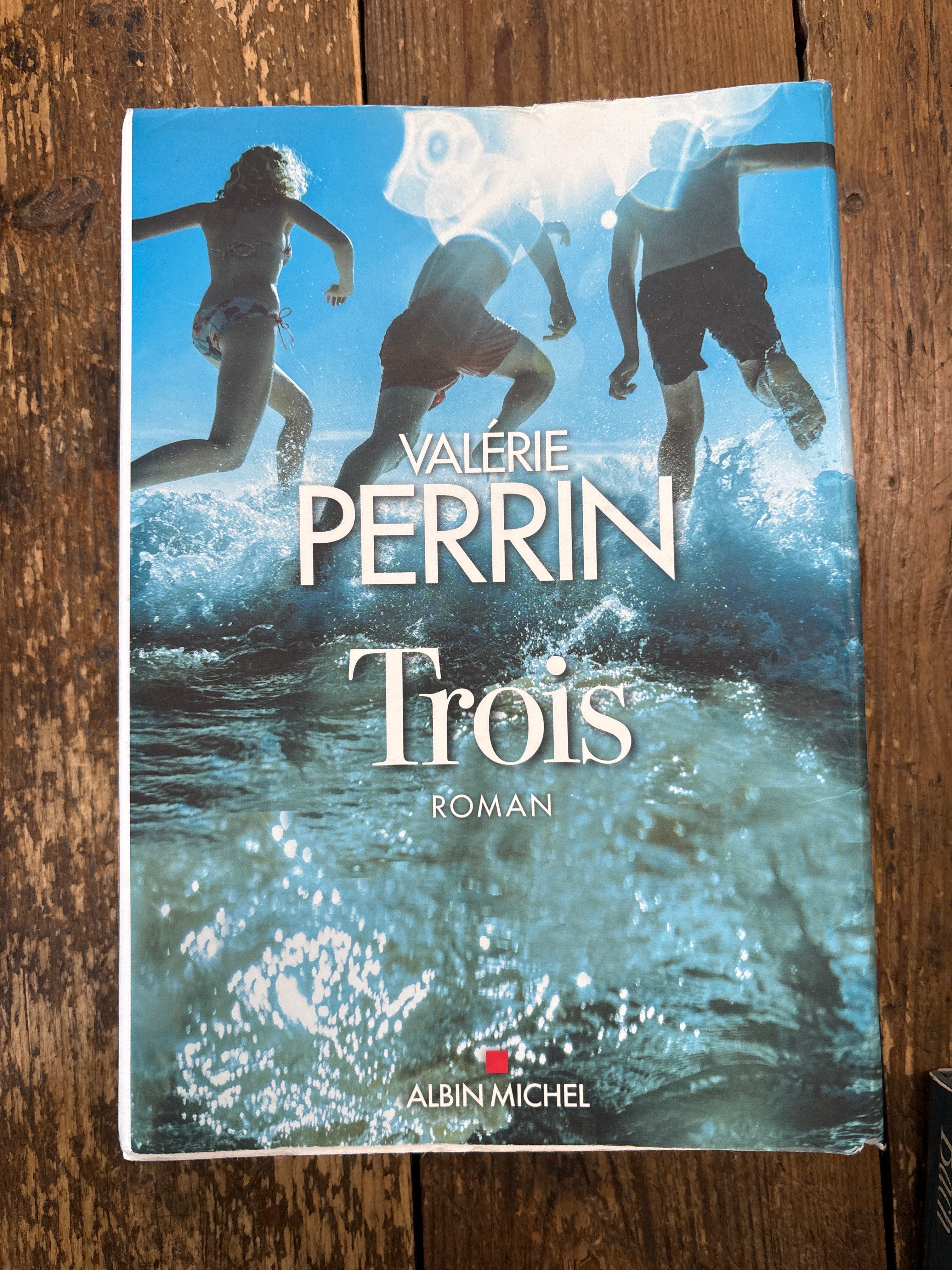 Trois