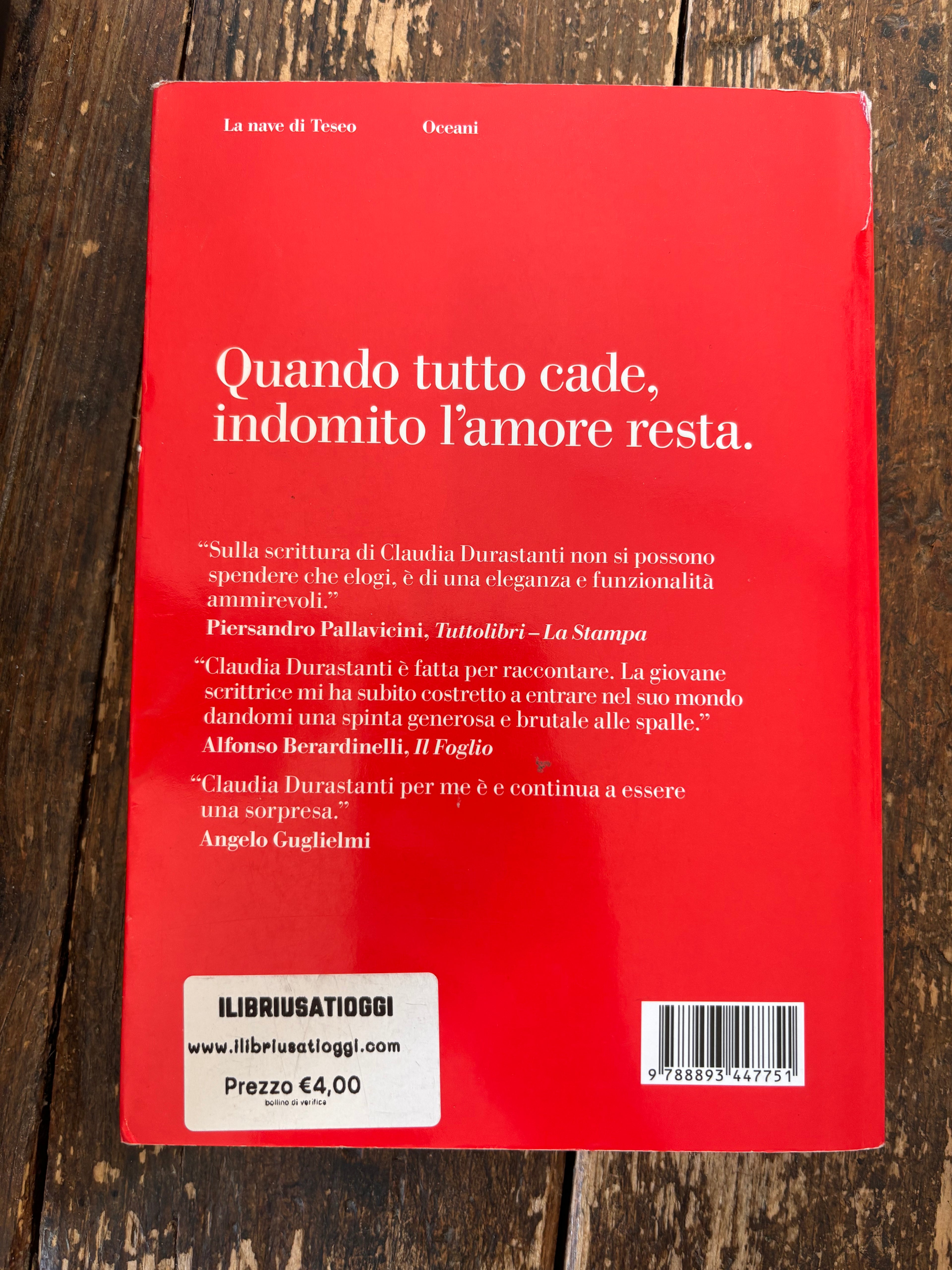 La straniera