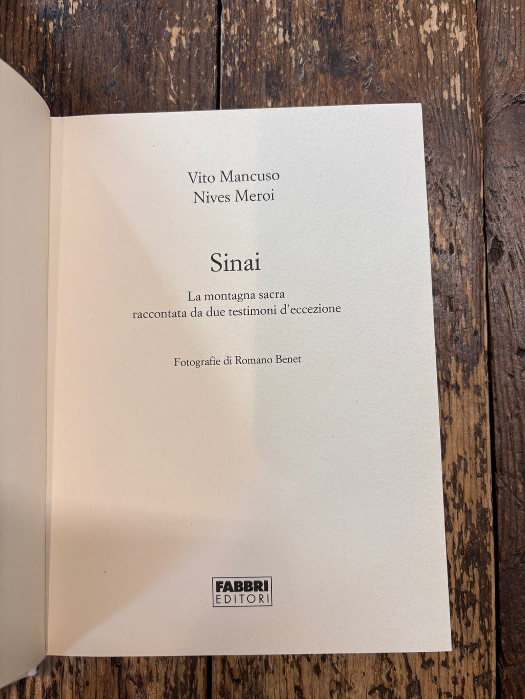 Sinai - La montagna sacra raccontata da due testimoni d'eccezione
