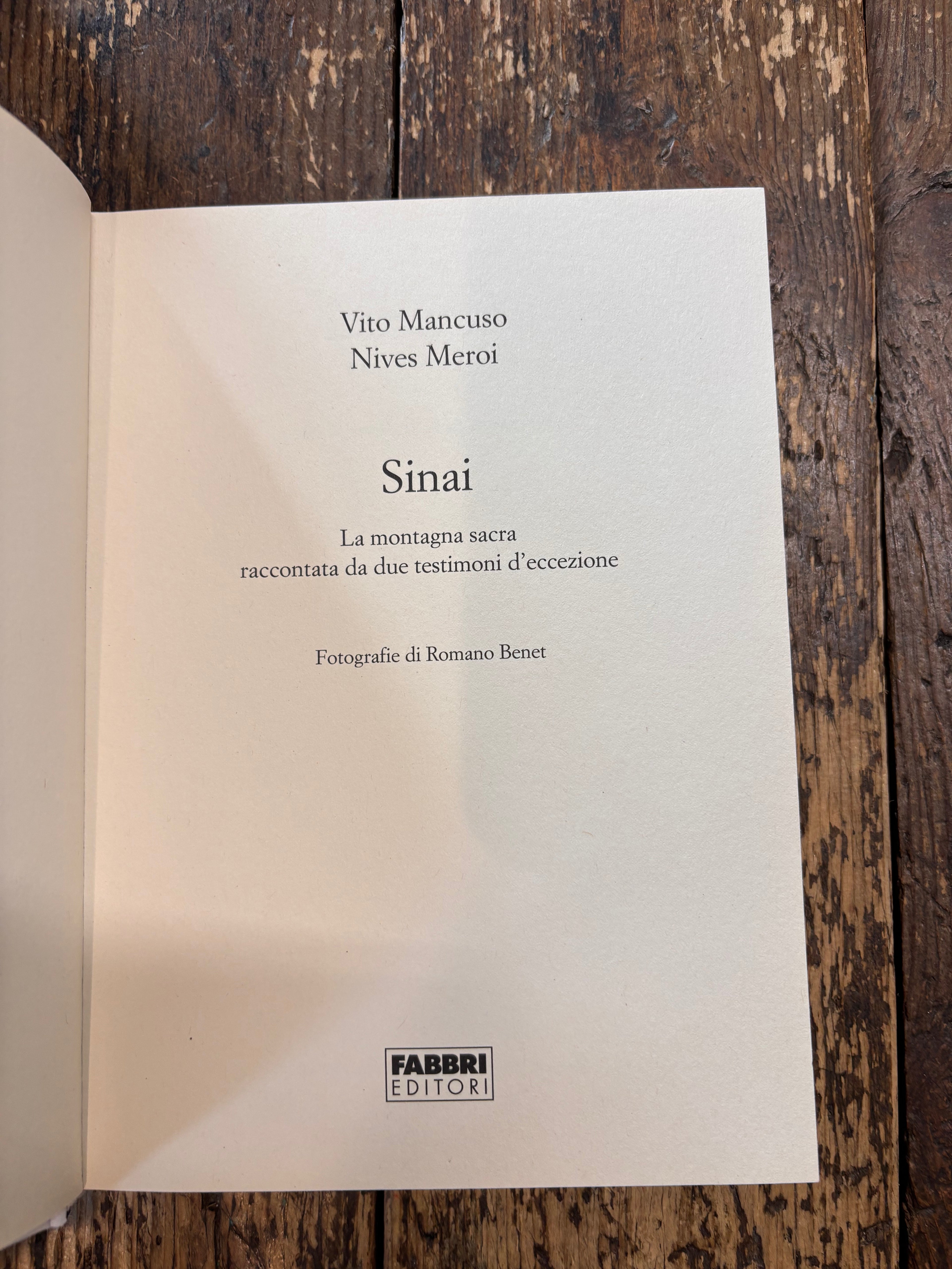 Sinai - La montagna sacra raccontata da due testimoni d'eccezione